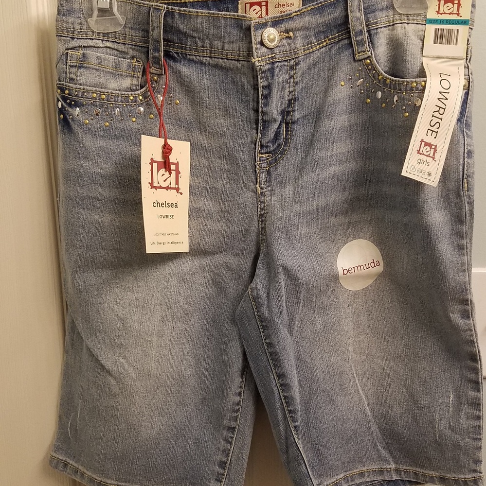 L.E.I Denim Bermuda shorts